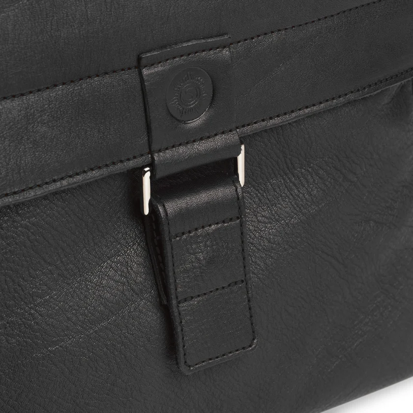 Tasche Granada G in Schwarz – Detailansicht